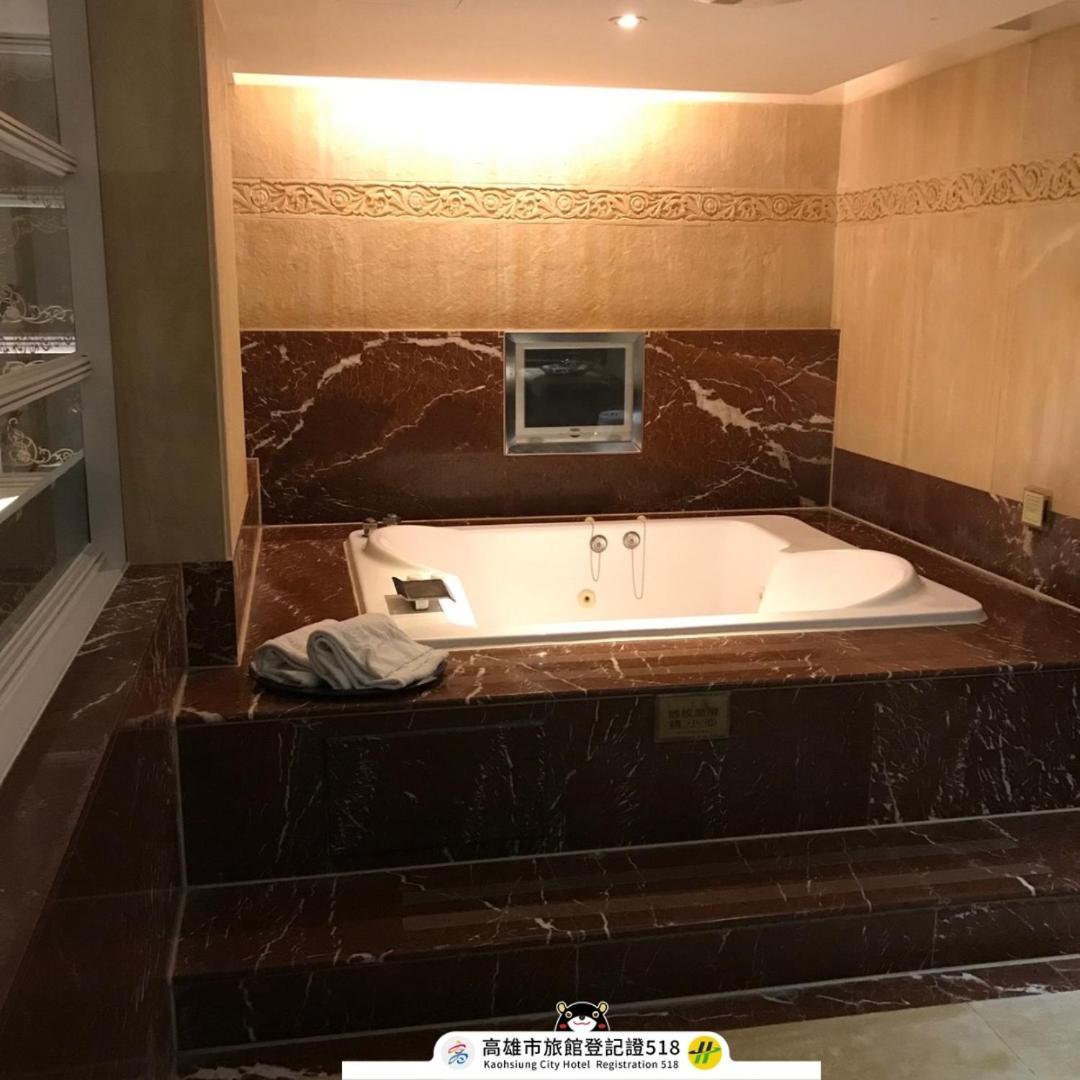 Venice Motel Kaohsiung Buitenkant foto